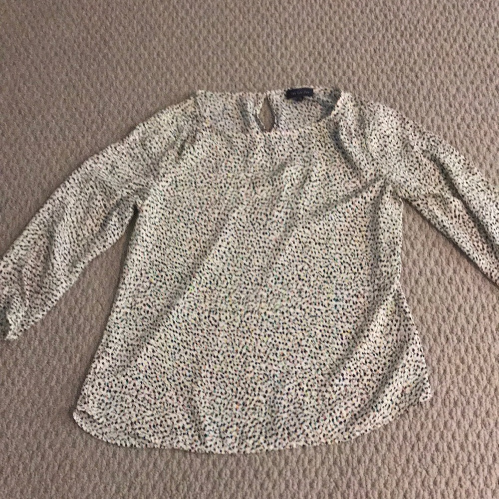 Quarter sleeve blouse